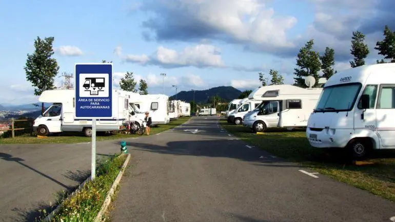España, a la cola de Europa en áreas de autocaravanas, un negocio en auge ignorado por ayuntamientos y comunidades