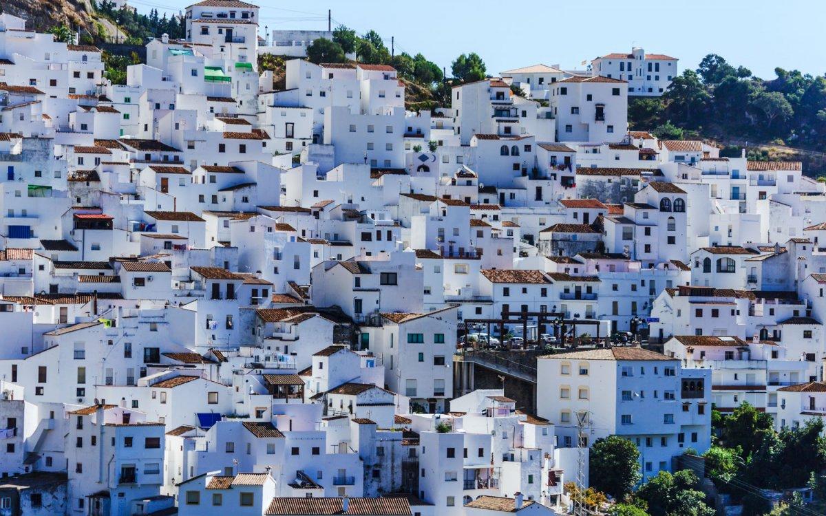 Costa del Sol: ruta en autocaravana Campervan por los pueblos blancos