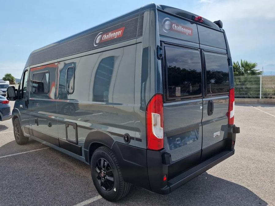 lateral trasero exterior Challenger V114 Max Road