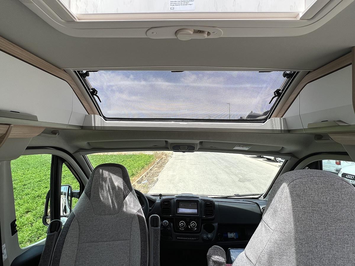 Interior techo solar Boxstar Street 600 Family