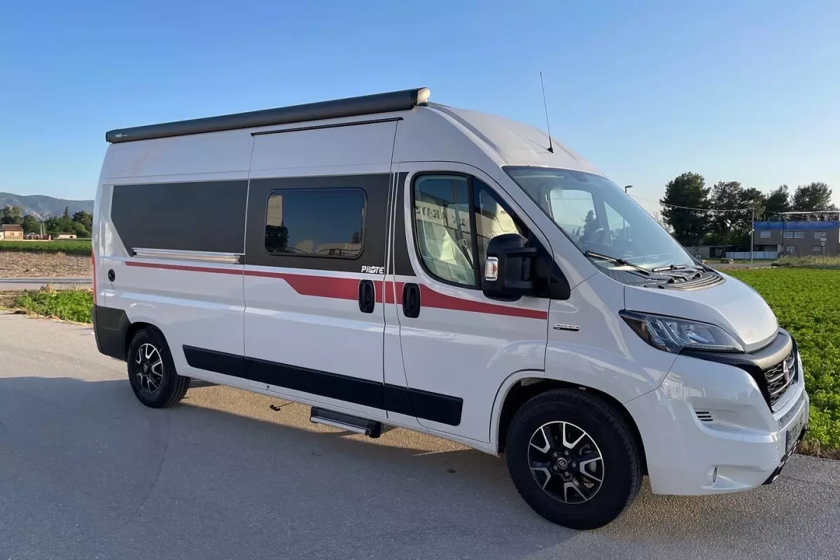 Furgoneta camper Recambios y accesorios de coches de segunda mano en Cádiz  Provincia