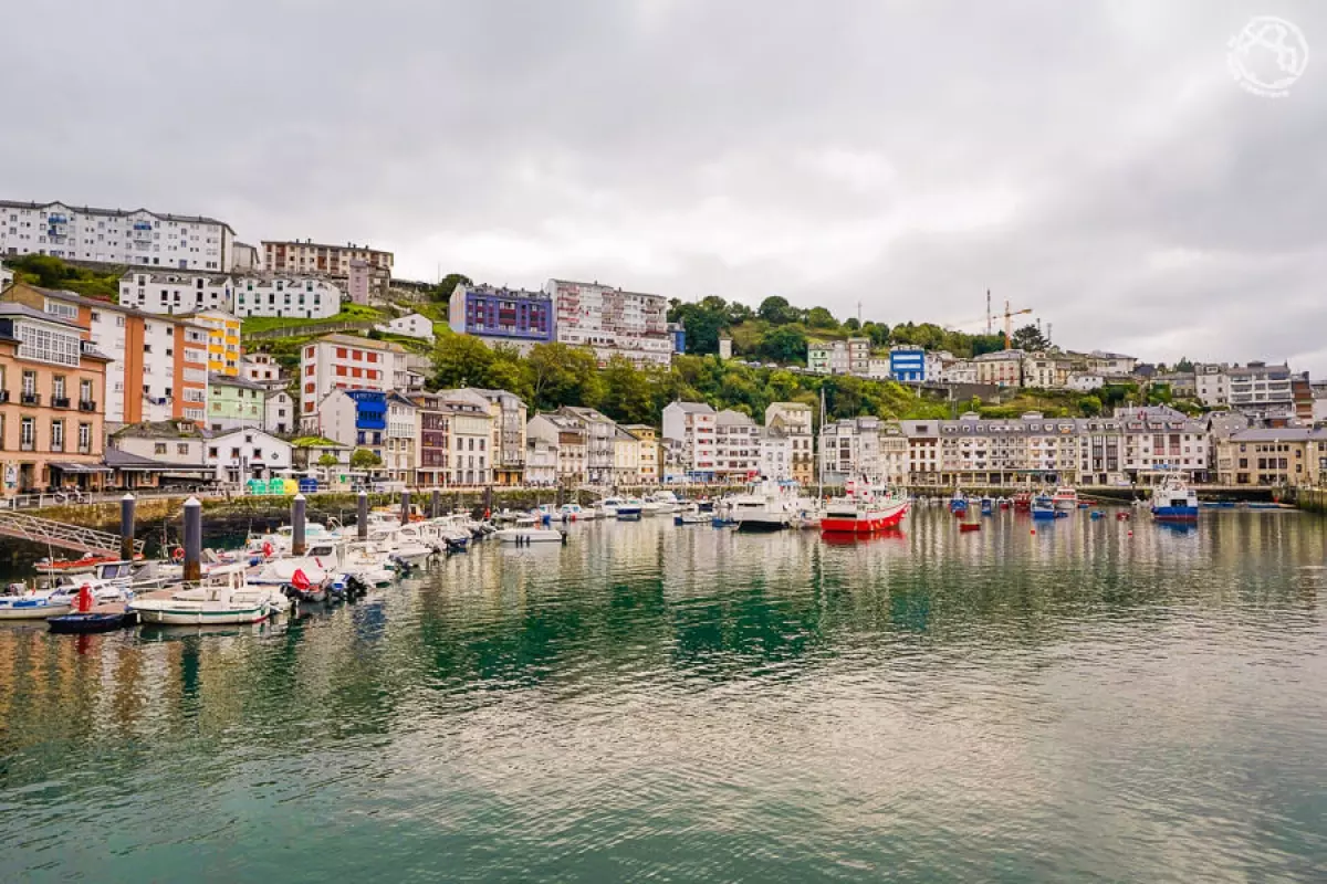 Luarca, Asturias, abrirá la próxima Semana Santa una área de pernocta para autocaravanas y campers con 15 plazas