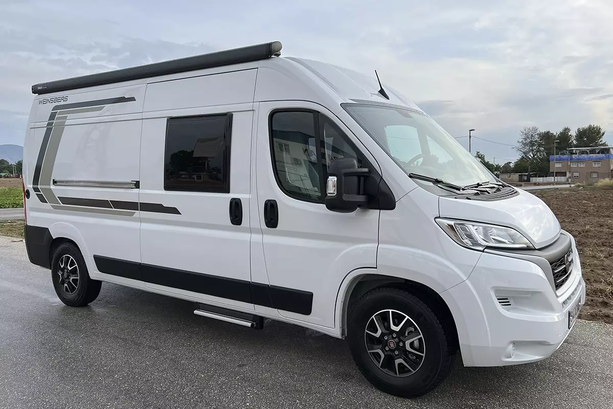 56.900 € - Weinsberg Caratour 600 Mq MAYO 2023 - 82.563 Kms
