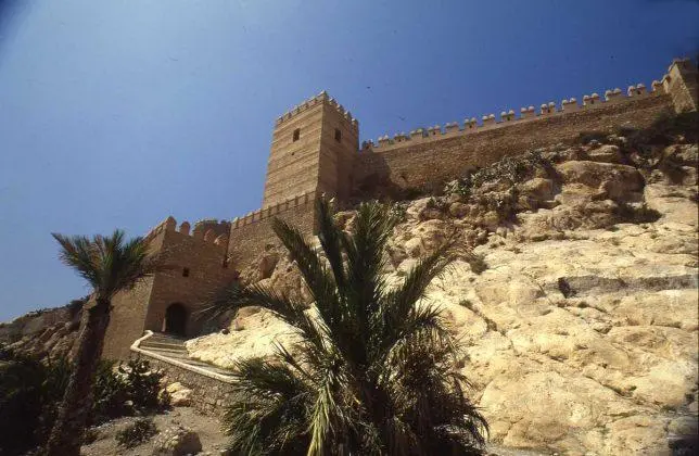 Alcazaba de Almería. Imagen cedida por Turismo de Andalucía. Alcazaba de Almería. Imagen cedida por Turismo de Andalucía.